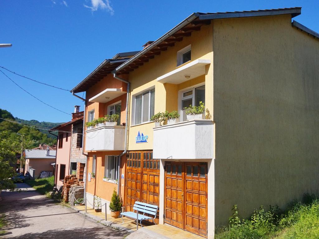 שיפקובו Pamir Guest House מראה חיצוני תמונה