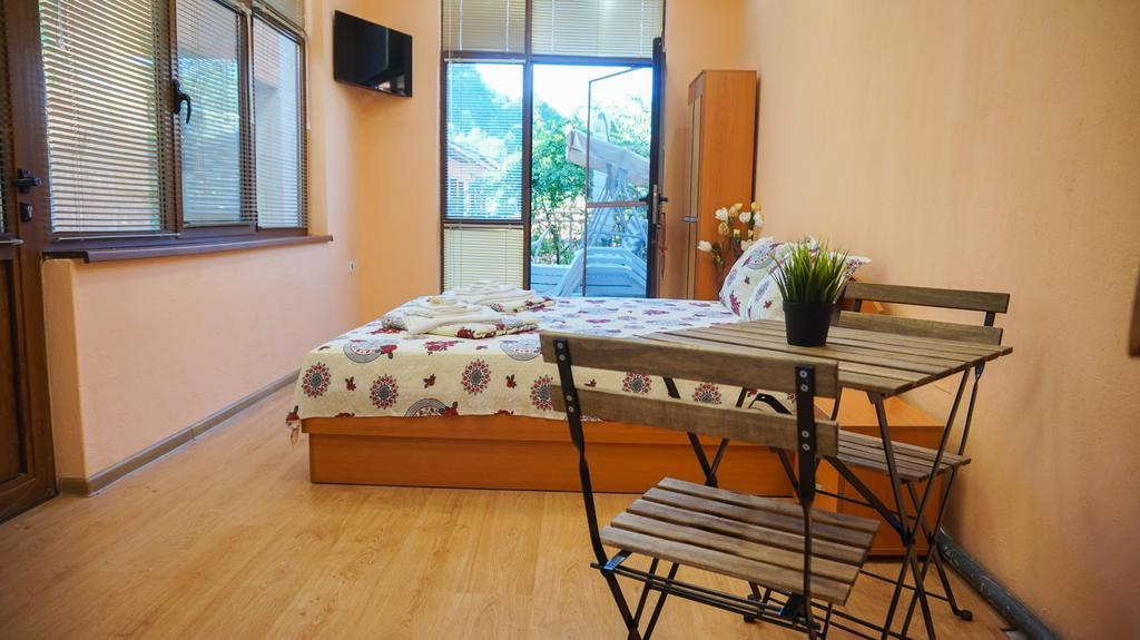 שיפקובו Pamir Guest House מראה חיצוני תמונה